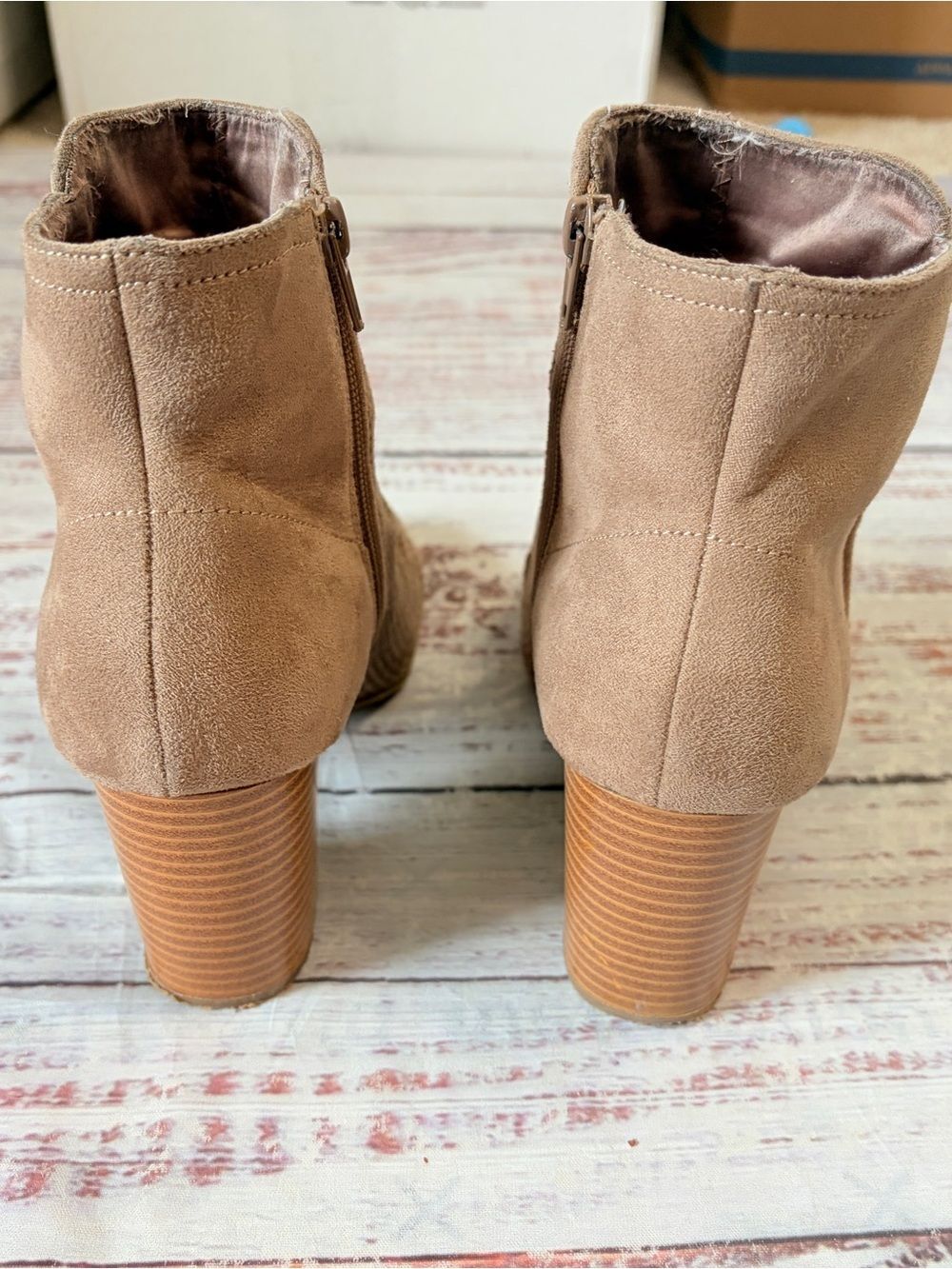 Maurices Taupe Suede Perforated Block Heel Ankle Booties Size 8 Comfortable - Picture 3 of 7